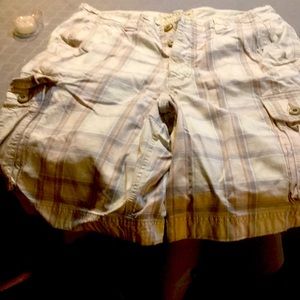 Men’s casual shorts